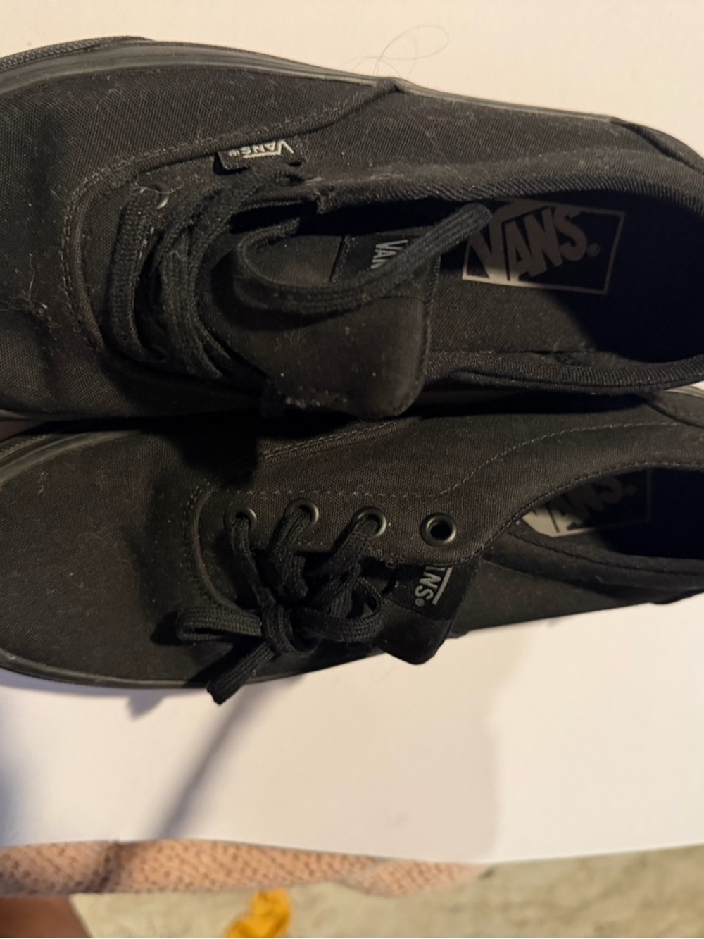 Vans Black Canvas Low-Top Sneakers - Classic Lace-Up Skate Shoes